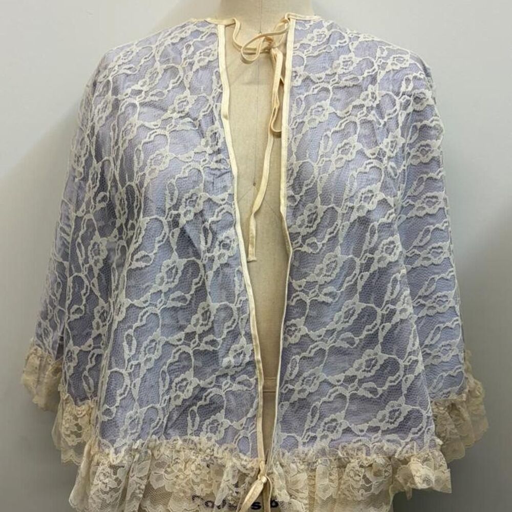 Lavander coqutte cream lace cape with 2 body ties onw size